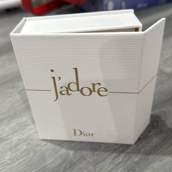 Dior Jadore miniature set eau de parfum, New - Picture 2 of 4
